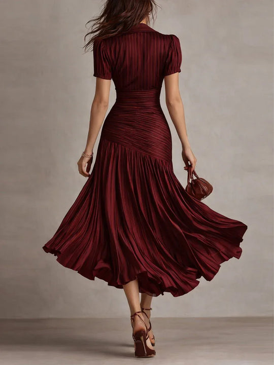Adriana | Vestido midi satinado de rayas retro - RivenaModa