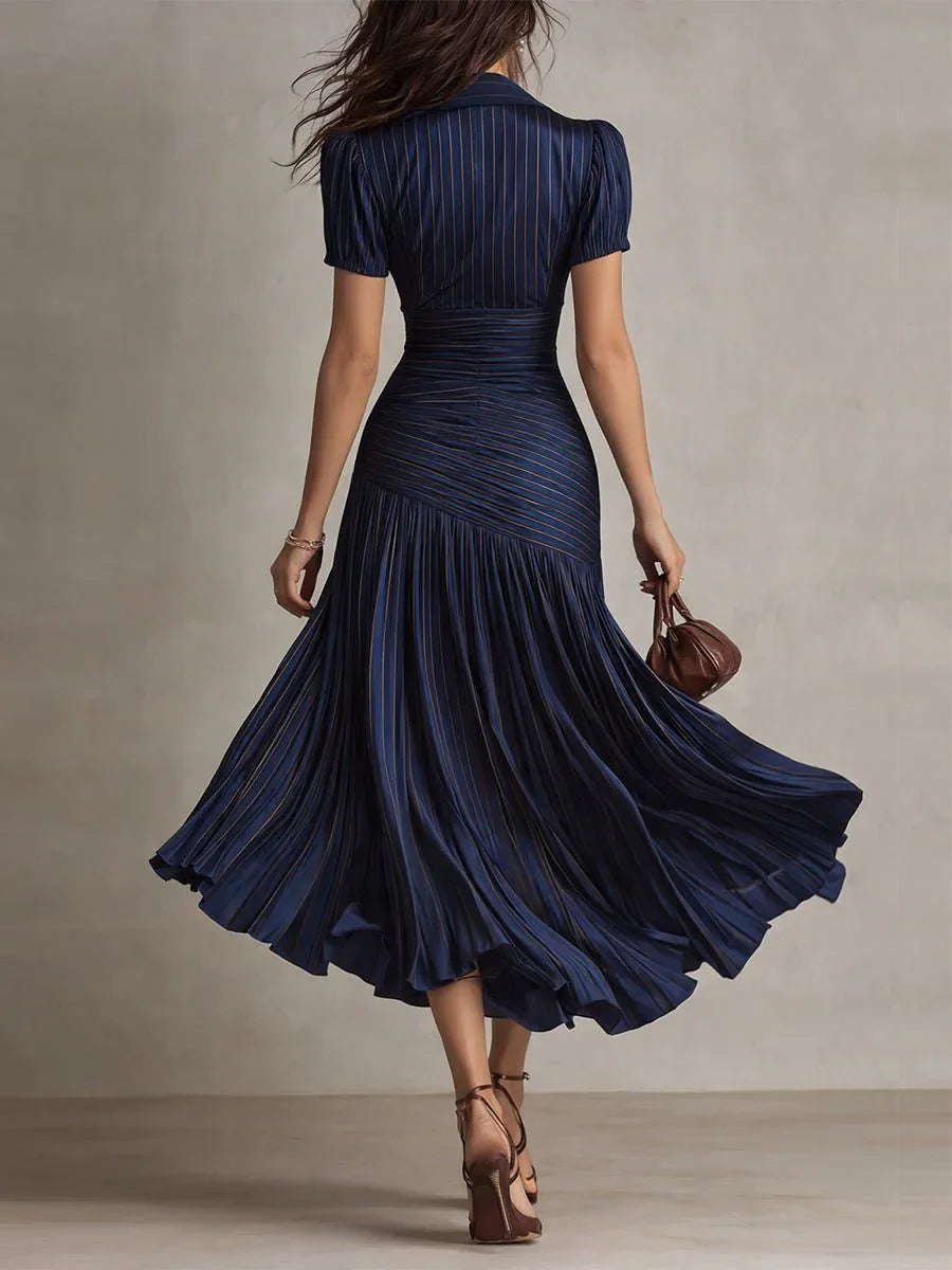 Adriana | Vestido midi satinado de rayas retro - RivenaModa