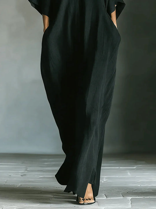 Alejandra | Vestido largo negro oversize minimalista con mangas kimono - RivenaModa
