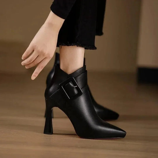 Aveline™ – Botines con Hebilla Elegante - RivenaModa