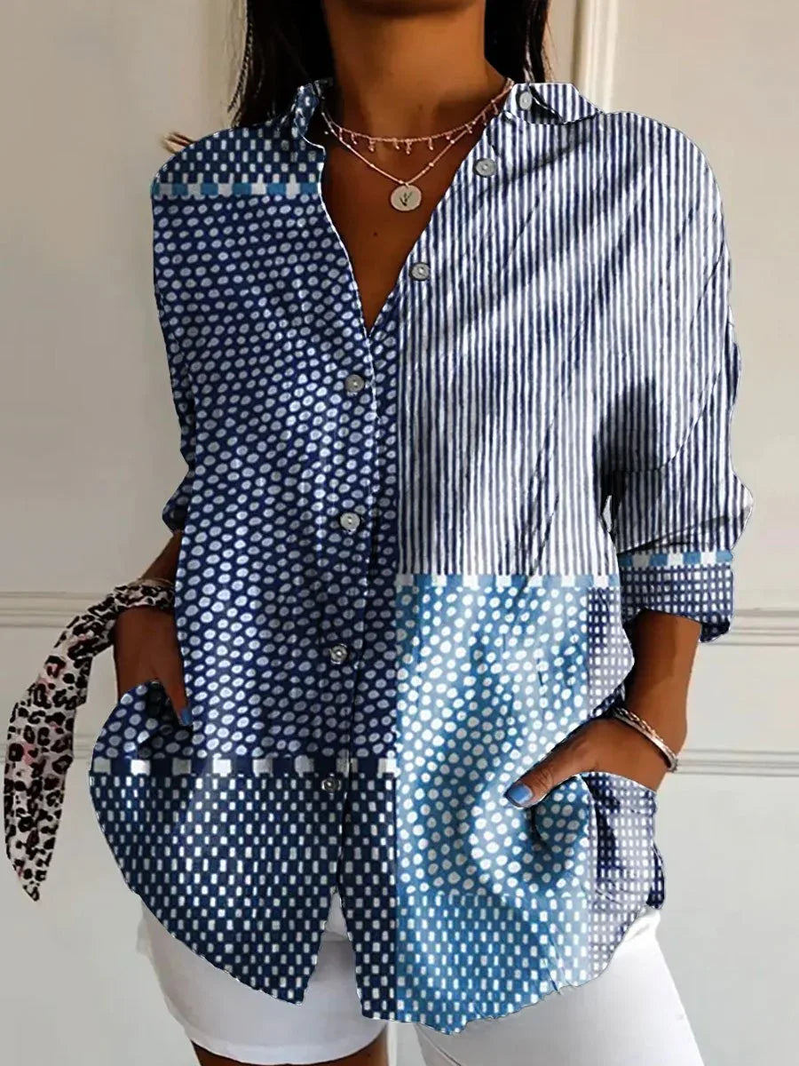 Mette | Blusa con parche de mosaico azul - RivenaModa