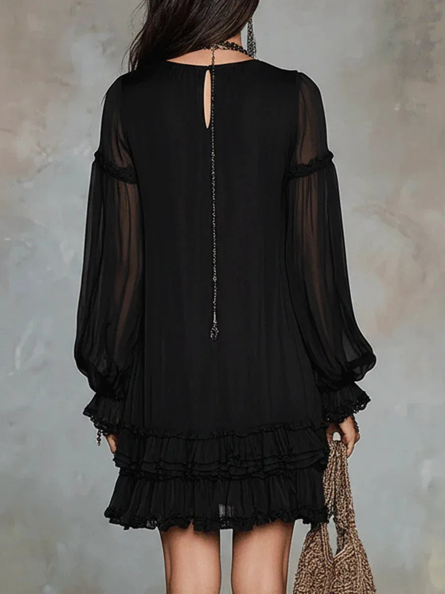 Patricia | Vestido corto negro fluido con escote en V y mangas amplias - RivenaModa