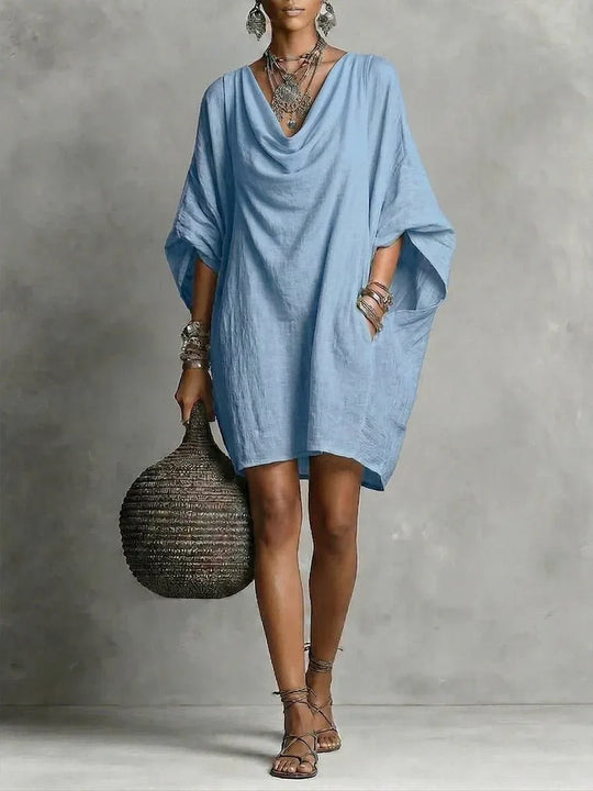 Teresa | Vestido corto fluido de algodón con cuello caído y manga amplia - RivenaModa